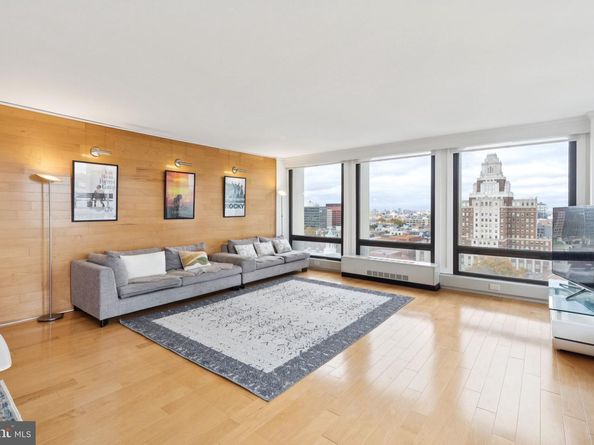 210 Locust Street 15AW, Philadelphia PA 19106