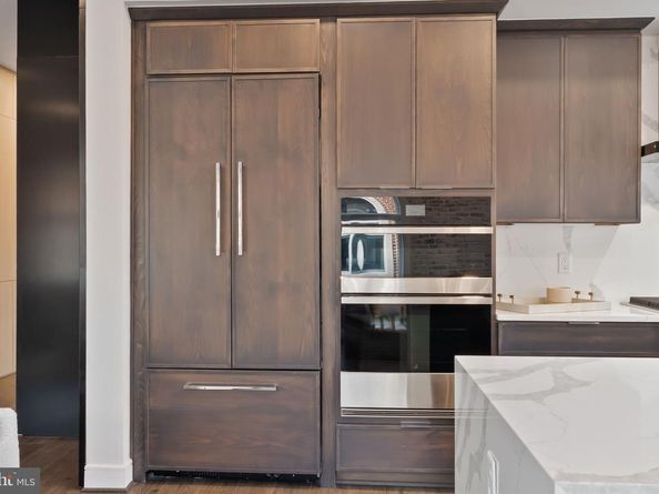 625 Slaters Lane 402, Alexandria VA 22314