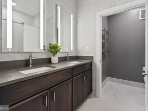 625 Slaters Lane 402, Alexandria VA 22314