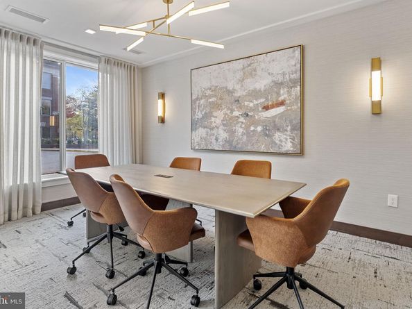 625 Slaters Lane 402, Alexandria VA 22314