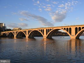 1555 N Colonial Terrace 500, Arlington VA 22209