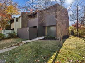 2015 Wethersfield Court, Reston VA 20191