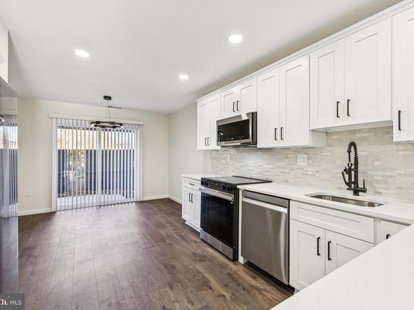 2015 Wethersfield Court, Reston VA 20191