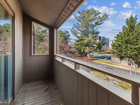 2015 Wethersfield Court, Reston VA 20191