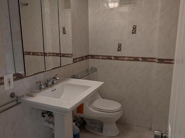 6705 Goldsboro Road, Bethesda MD 20817