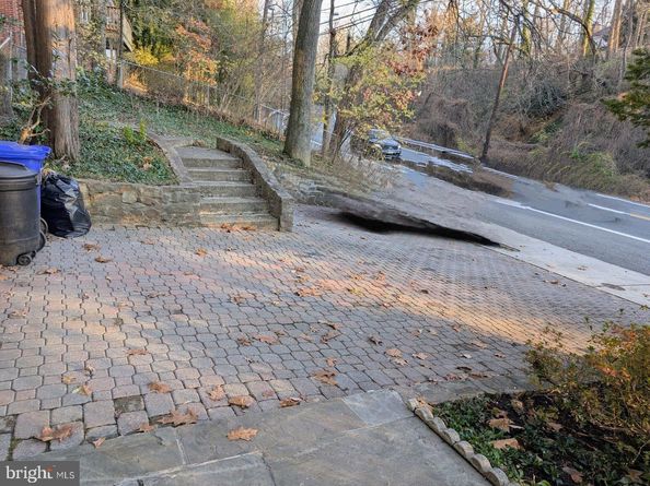 6705 Goldsboro Road, Bethesda MD 20817