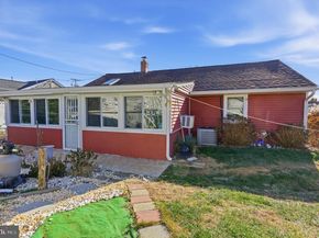 2752 Windsor Drive, Bensalem PA 19020