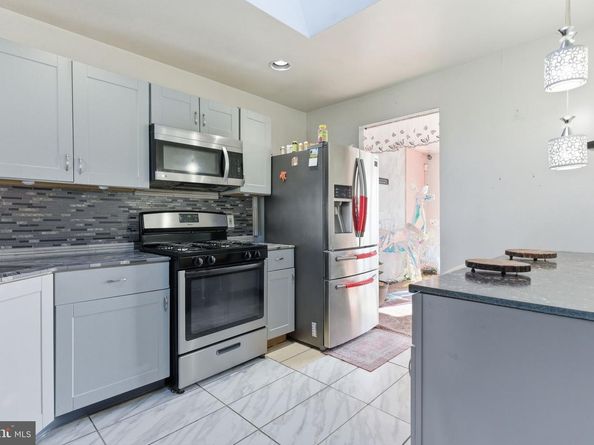 2752 Windsor Drive, Bensalem PA 19020