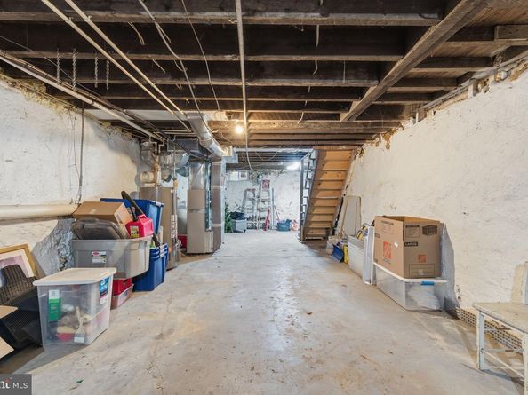 1421 11TH, Crum Lynne PA 19022