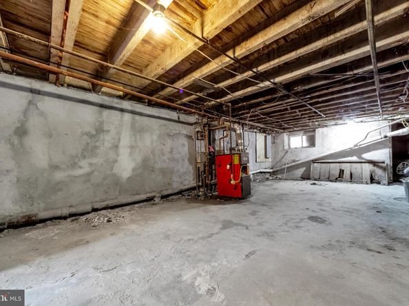 29 College Avenue, Upper Darby PA 19082