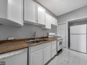 29 College Avenue, Upper Darby PA 19082