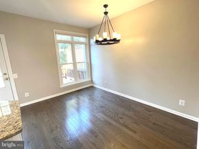 47616 Watkins Island Square, Sterling VA 20165