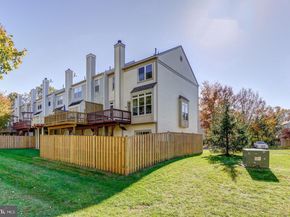 47616 Watkins Island Square, Sterling VA 20165