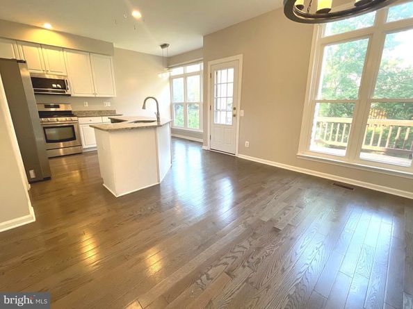 47616 Watkins Island Square, Sterling VA 20165