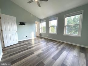 47616 Watkins Island Square, Sterling VA 20165