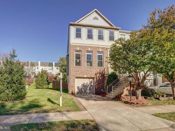 47616 Watkins Island Square