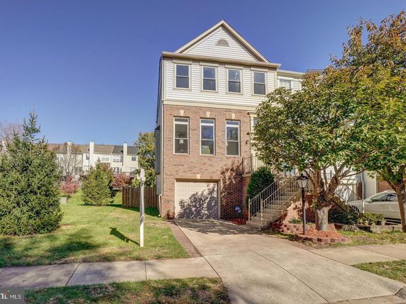 47616 Watkins Island Square, Sterling VA 20165