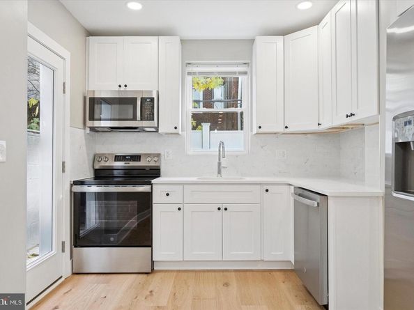 1155 S Cleveland Street, Philadelphia PA 19146