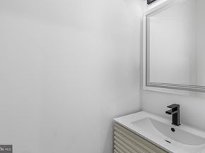 1140 Oates Street NE 201, Washington DC 20002