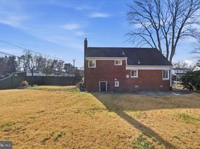 5201 Richenbacher Avenue, Alexandria VA 22304