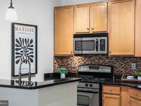 2665 Prosperity Avenue 231, Fairfax VA 22031