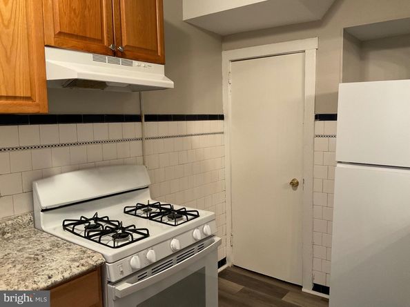 2511 S 62nd Street, Philadelphia PA 19142