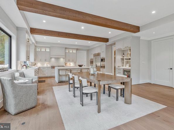 1700 Brookside Lane, Vienna VA 22182