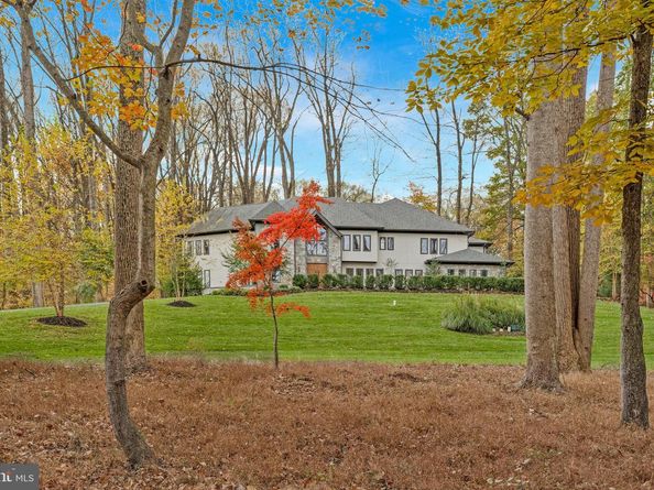 1700 Brookside Lane, Vienna VA 22182