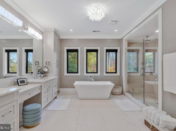 1700 Brookside Lane, Vienna VA 22182