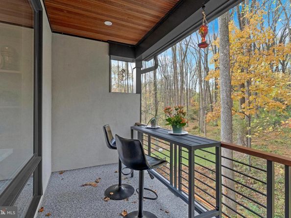 1700 Brookside Lane, Vienna VA 22182