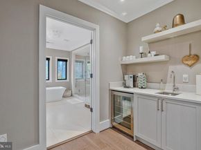 1700 Brookside Lane, Vienna VA 22182