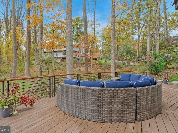 1700 Brookside Lane, Vienna VA 22182