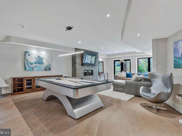 1700 Brookside Lane, Vienna VA 22182