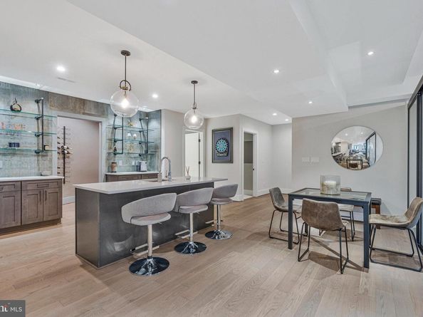 1700 Brookside Lane, Vienna VA 22182