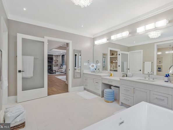 1700 Brookside Lane, Vienna VA 22182