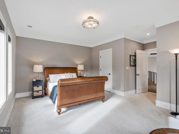 1700 Brookside Lane, Vienna VA 22182