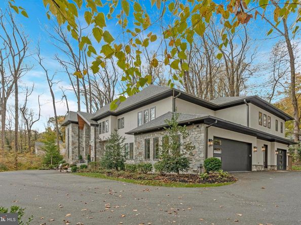 1700 Brookside Lane, Vienna VA 22182