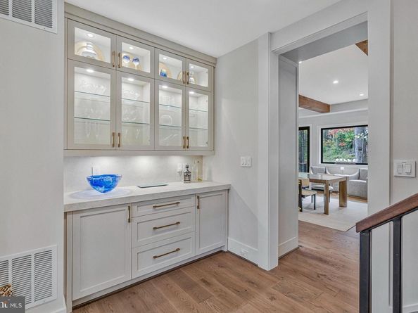 1700 Brookside Lane, Vienna VA 22182