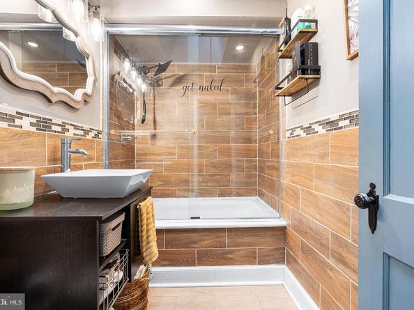 6607 Gillespie Street, Philadelphia PA 19135