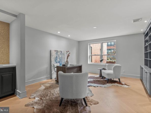 101 Cheswold Lane 2F, Haverford PA 19041