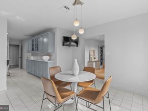 101 Cheswold Lane 2F, Haverford PA 19041