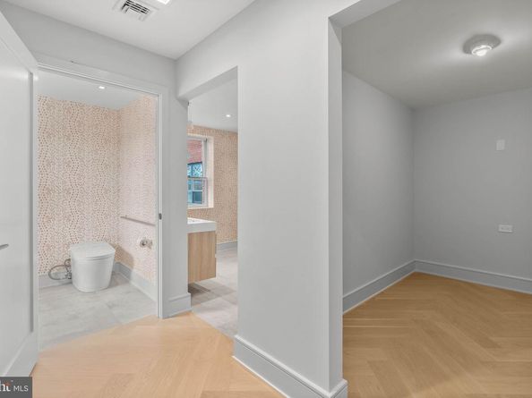 101 Cheswold Lane 2F, Haverford PA 19041