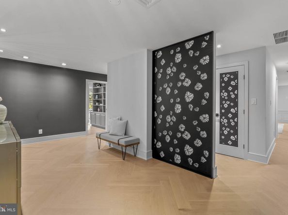 101 Cheswold Lane 2F, Haverford PA 19041