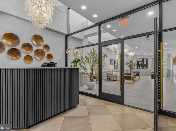 101 Cheswold Lane 2F, Haverford PA 19041