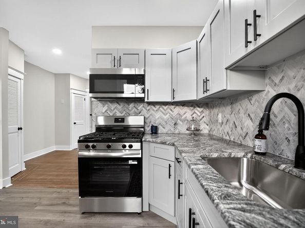 1810 Stanwood Street, Philadelphia PA 19152