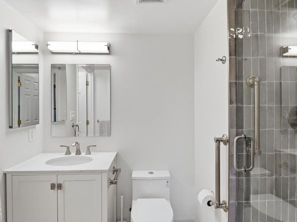 9707 Old Georgetown Road 2411, Bethesda MD 20814