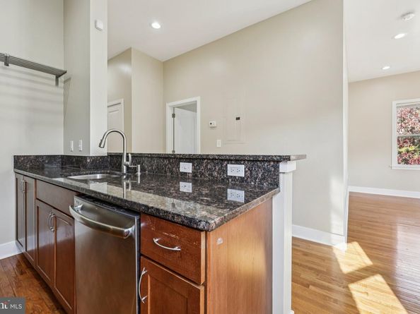 1352 Longfellow Street NW 302, Washington DC 20011