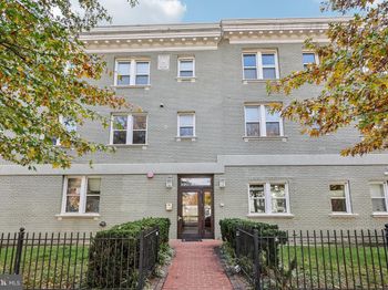 1352 Longfellow Street NW