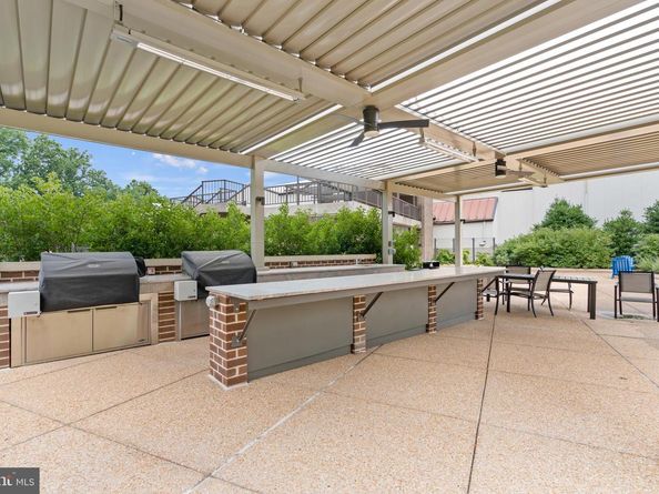 1800 Old Meadow Road 1412, Mclean VA 22102