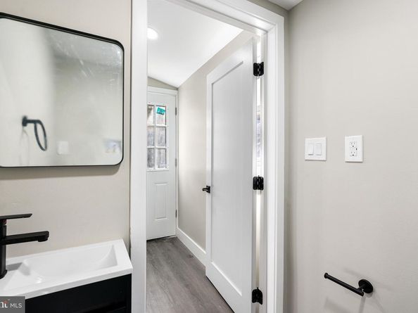 449 Delmar Street, Philadelphia PA 19128